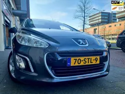 Grijs, metallic lak Gebruikt 2011 Peugeot 308 Stationwagen | € 4.495 (Eerlijke prijs)