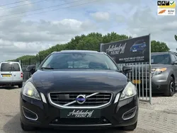 Zwart Gebruikt 2011 Volvo V60 Kinetic Stationwagen | € 5.950