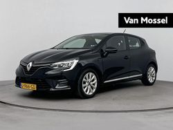 Zwart Gebruikt 2020 Renault Clio V Zen Hatchback | € 12.940 (Eerlijke prijs)