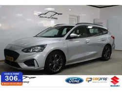 Grijs, metallic lak Gebruikt 2019 Ford Focus ST-Line Stationwagen | € 18.900 (Eerlijke prijs)