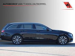 Zwart Gebruikt 2022 Mercedes E300 Avantgarde Stationwagen | € 35.900 (Super prijs)