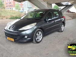 Grijs, metallic lak Gebruikt 2010 Peugeot 207 Style Stationwagen | € 1.177 (Eerlijke prijs)