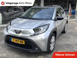 Grijs Gebruikt 2023 Toyota Aygo Play Hatchback | € 19.900 (Eerlijke prijs)