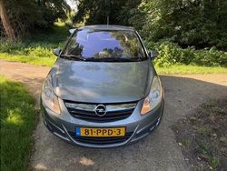 Grijs Gebruikt 2011 Opel Corsa Cosmo Hatchback | € 1.695 (Goede deal)