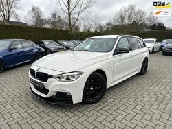 Wit Gebruikt 2017 BMW 318 Executive Stationwagen | € 17.950 (Duur)