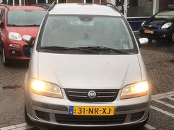 Grijs (metallic) Gebruikt 2004 Fiat Idea Dynamic MPV | € 799 (Eerlijke prijs)