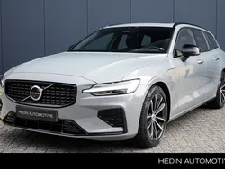 Vapour grey Gebruikt 2024 Volvo V60 Plus Stationwagen | € 49.950 (Duur)
