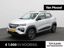 Grijs Gebruikt 2023 Dacia Spring Essentiel Hatchback | € 13.440 (Eerlijke prijs)