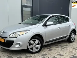 Grijs Gebruikt 2012 Renault Mégane III Dynamique Hatchback | € 5.200 (Eerlijke prijs)