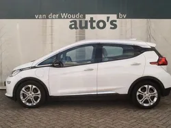 Wit Gebruikt 2019 Opel Ampera Business Hatchback | € 13.400 (Eerlijke prijs)