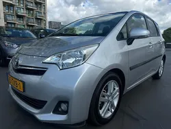 Grijs Gebruikt 2012 Toyota Verso-S MPV | € 8.950 (Eerlijke prijs)