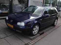 Blauw Gebruikt 2000 VW Golf IV Trendline Hatchback | € 2.450 (Eerlijke prijs)