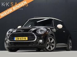 Zwart Gebruikt 2019 Mini Cooper Hatchback | € 16.440 (Eerlijke prijs)