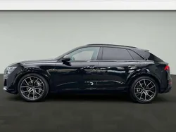 Zwart Gebruikt 2024 Audi Q8 S-Line SUV | € 109.950 (Duur)