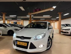 Wit Gebruikt 2013 Ford Focus ST-Line Hatchback | € 4.950 (Iets duurder)