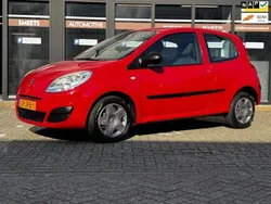 Rood, metallic lak Gebruikt 2009 Renault Twingo Authentique Hatchback | € 2.750 (Eerlijke prijs)