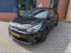 Zwart Gebruikt 2017 Kia Rio Comfort Hatchback | € 11.495 (Eerlijke prijs)