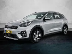 Grijs Gebruikt 2022 Kia Niro SUV | € 26.920 (Eerlijke prijs)