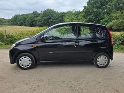 Zwart Gebruikt 2006 Daihatsu Cuore Hatchback | € 2.600 (Eerlijke prijs)
