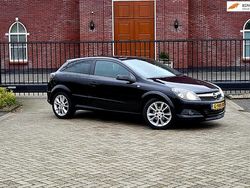 Zwart Gebruikt 2008 Opel Astra GTC Business Hatchback | € 2.999 (Eerlijke prijs)