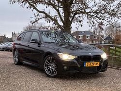 Zwart Gebruikt 2013 BMW 330 Executive Stationwagen | € 10.975 (Goede deal)