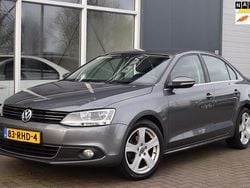 Grijs Gebruikt 2011 VW Jetta Comfortline Sedan | € 4.999 (Eerlijke prijs)