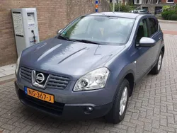 Grijs Gebruikt 2008 Nissan Qashqai Visia SUV | € 5.000 (Eerlijke prijs)