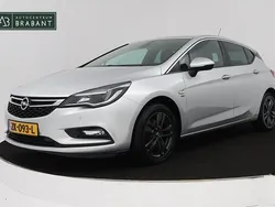 Grijs Gebruikt 2019 Opel Astra Edition Hatchback | € 13.945 (Eerlijke prijs)