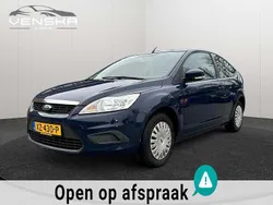 Blauw Gebruikt 2010 Ford Focus Trend Hatchback | € 1.899 (Goede deal)