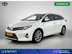Wit Gebruikt 2013 Toyota Auris Hybrid Stationwagen | € 14.950 (Eerlijke prijs)