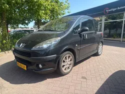 Zwart Gebruikt 2005 Peugeot 1007 Hatchback | € 2.590 (Eerlijke prijs)