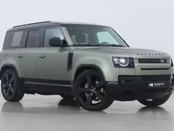 Groen Gebruikt 2024 Land Rover Defender Black Edition SUV | € 104.400 (Eerlijke prijs)