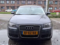 Grijs Gebruikt 2005 Audi A3 Ambiente Hatchback | € 1.400 (Goede deal)
