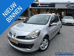 Grijs Gebruikt 2006 Renault Clio II Dynamique Hatchback | € 2.499 (Iets duurder)