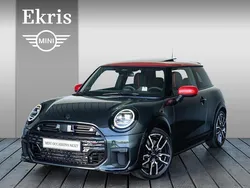 Grijs Gebruikt 2024 Mini John Cooper Works Hatchback | € 38.900 (Eerlijke prijs)
