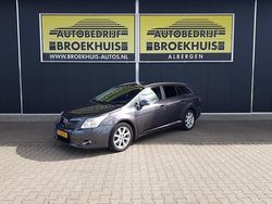Grijs Gebruikt 2011 Toyota Avensis T4 Stationwagen | € 3.550