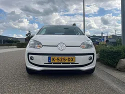 Wit Gebruikt 2014 VW up! Groove Hatchback | € 6.500 (Eerlijke prijs)