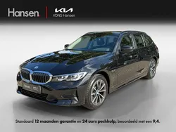 Zwart Gebruikt 2021 BMW 320e Stationwagen | € 29.945 (Goede deal)