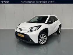 Wit Gebruikt 2023 Toyota Aygo Hatchback | € 19.950 (Eerlijke prijs)