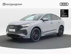 Grijs Gebruikt 2025 Audi Q4 Sportback e-tron Advanced SUV | € 54.850 (Duur)
