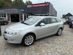 Grijs Gebruikt 2012 Opel Astra Cosmo Stationwagen | € 6.750 (Iets duurder)