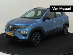 Blauw Gebruikt 2022 Dacia Spring Comfort Plus Hatchback | € 11.440 (Eerlijke prijs)