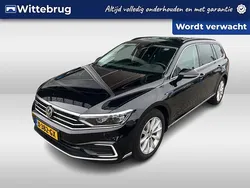 Zwart Gebruikt 2019 VW Passat GTE Stationwagen | € 20.750 (Super prijs)