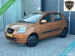Oranje Gebruikt 2006 Kia Picanto LX Hatchback | € 1.650