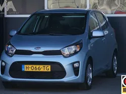 Blauw Gebruikt 2020 Kia Picanto Hatchback | € 10.950 (Eerlijke prijs)