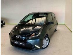 Grijs Gebruikt 2017 Toyota Aygo Hatchback | € 6.950 (Super prijs)