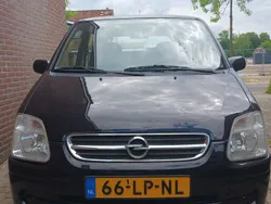 Zwart Gebruikt 2003 Opel Agila Comfort MPV | € 999 (Eerlijke prijs)