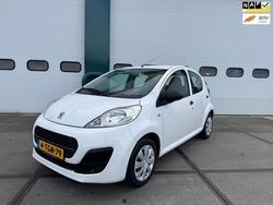 Wit Gebruikt 2014 Peugeot 107 Access Hatchback | € 4.925 (Eerlijke prijs)