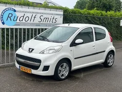 Wit Gebruikt 2011 Peugeot 107 Hatchback | € 3.490 (Eerlijke prijs)