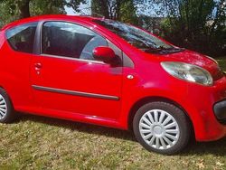 Rood Gebruikt 2007 Citroën C1 Hatchback | € 1.675 (Eerlijke prijs)